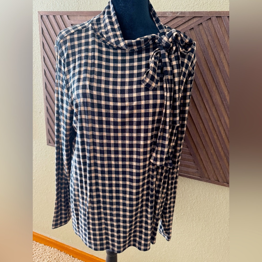 Ann Taylor Chic Plaid Blouse with Bow size XL new with tags